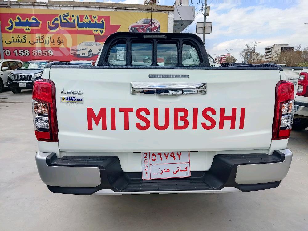 ميتسوبيشي L200